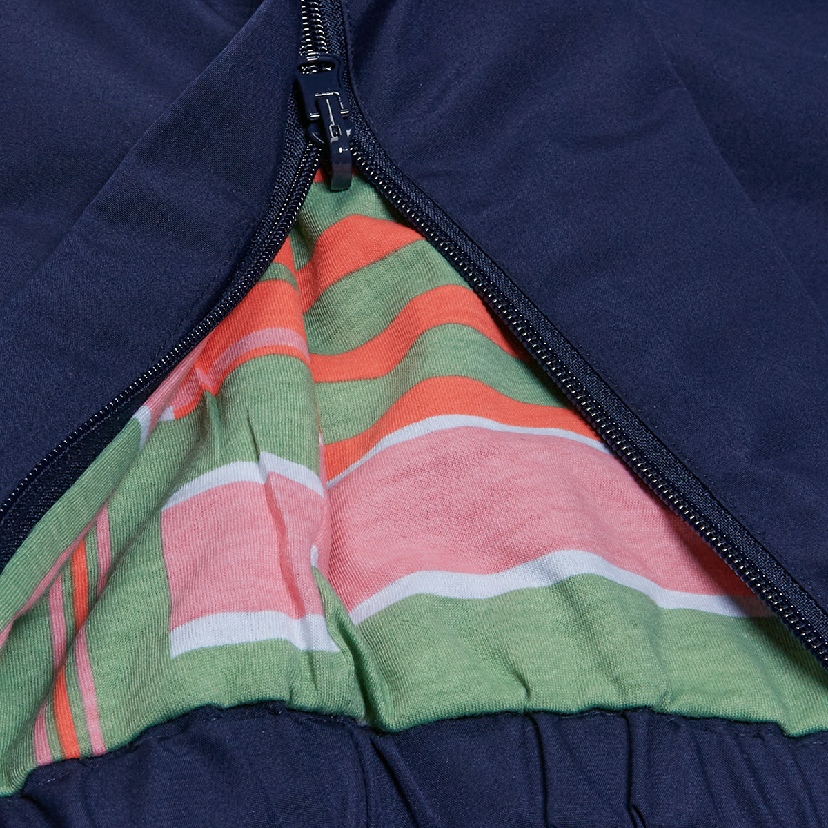 Canterbury Womens Tapered Cuffed Stadium Pants - Peacoat - Linin Canterbury Womens Tapered Cuffed Stadium Pants - Peacoat - Linin